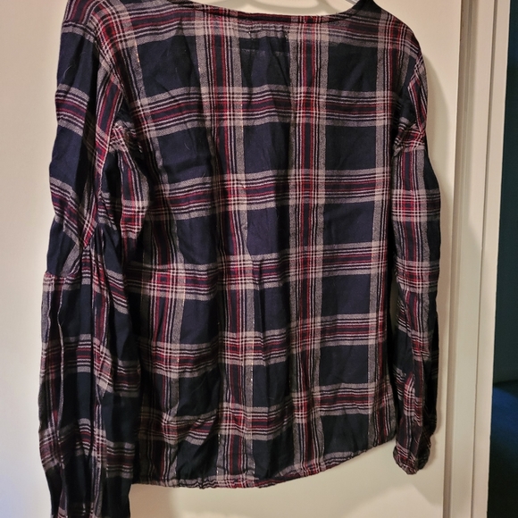 Shirt - Picture 2 of 5